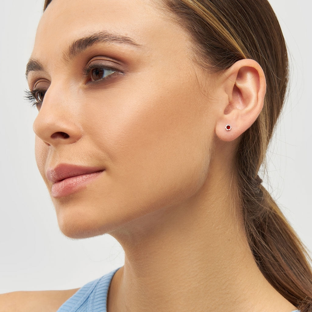 LULU Copenhagen Blomst boucle d'oreille 1 pièce Ear stud, 1 pcs Red Agate