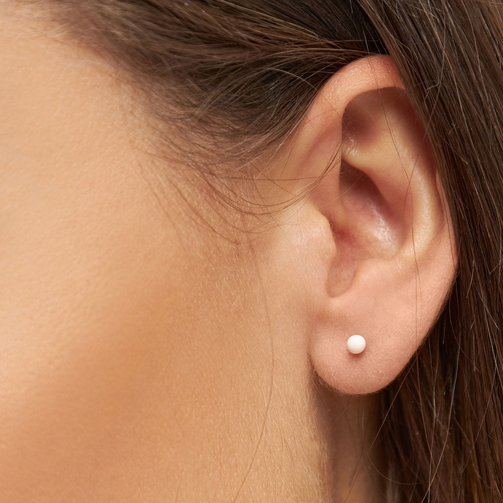 LULU Copenhagen Color Ball boucle d'oreille 1 pièce Ear stud, 1 pcs White