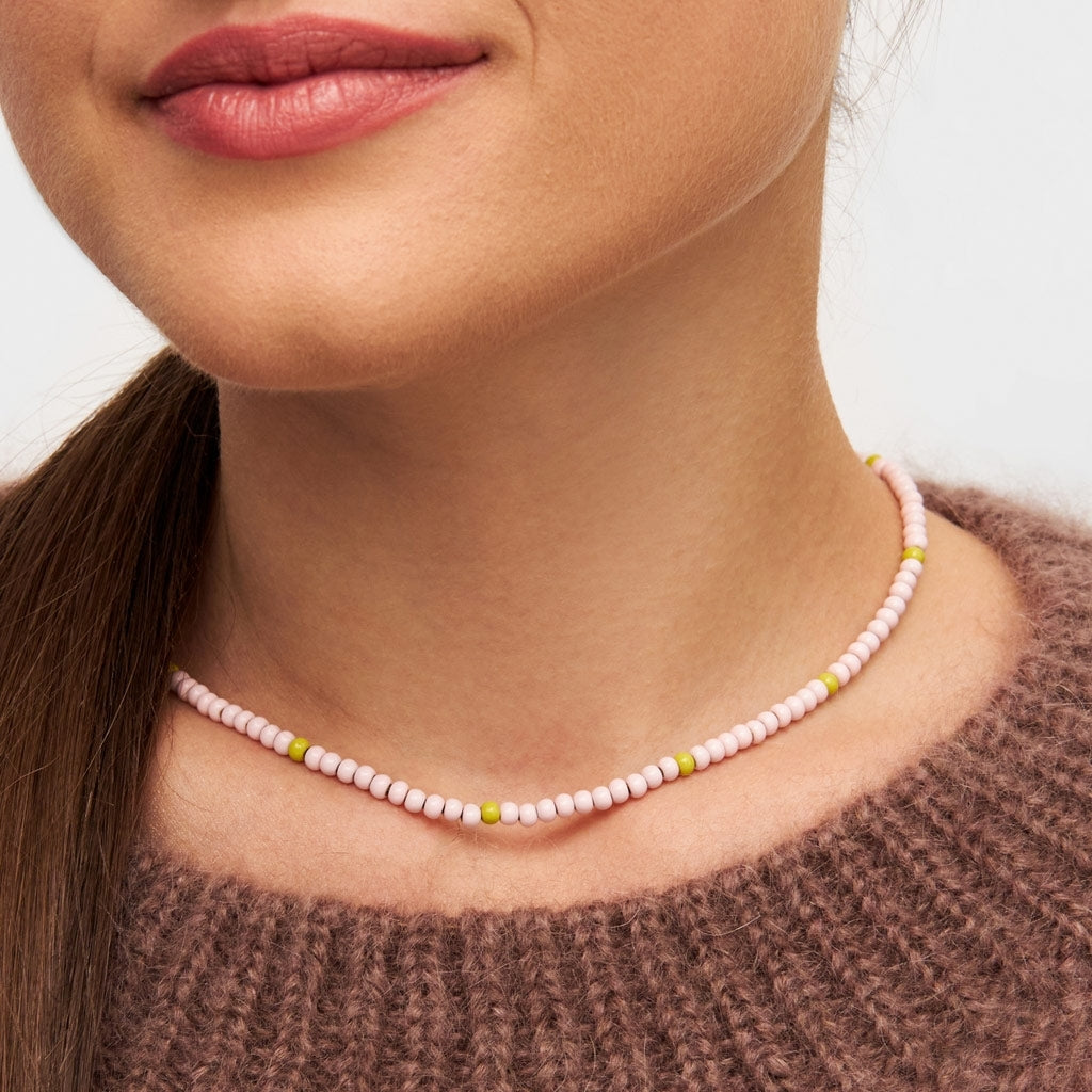 LULU Copenhagen Color Ball Collier court Necklaces Silke Light Pink/ Lime