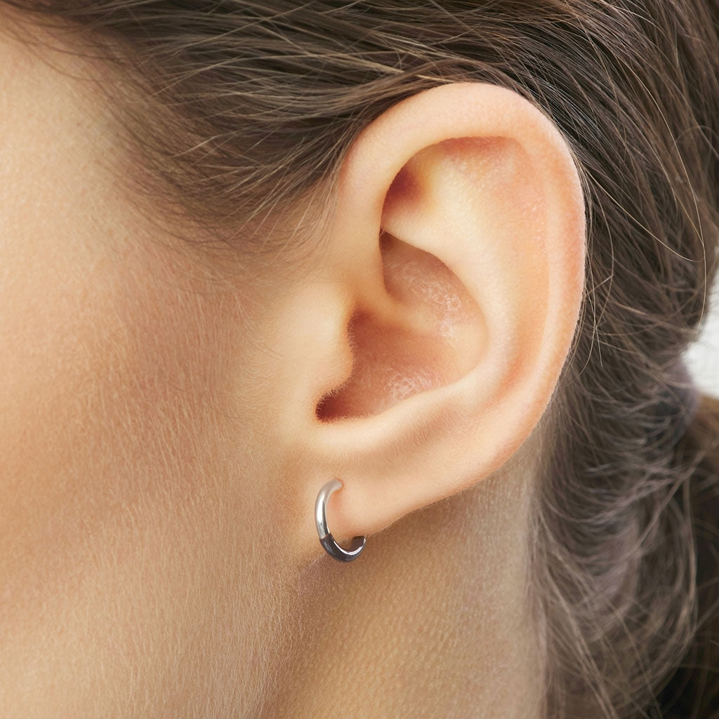 LULU Copenhagen Color Hoop Half Dip boucle d'oreille 1 pièce plaqué argent Hoops Cocoa Powder