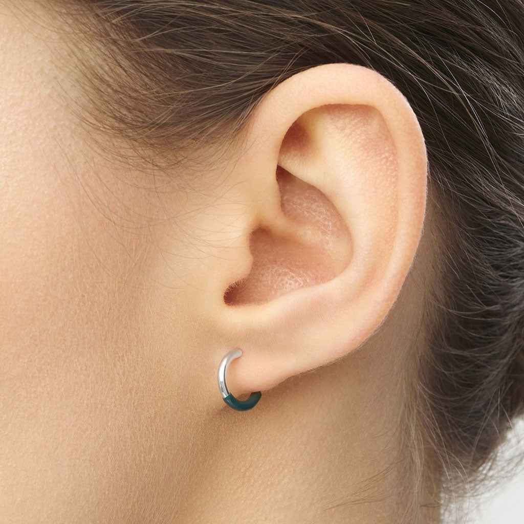 LULU Copenhagen Color Hoop Half Dip boucle d'oreille 1 pièce plaqué argent Hoops North Sea Green