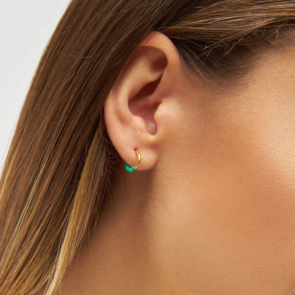 LULU Copenhagen Color Hoop Half Dip boucle d'oreille 1 pièce plaqué or Hoops Light Green