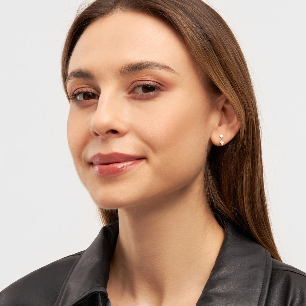 LULU Copenhagen Confetti Dangling boucle d'oreille 1 pièce plaqué or Ear stud, 1 pcs Burnt Coral