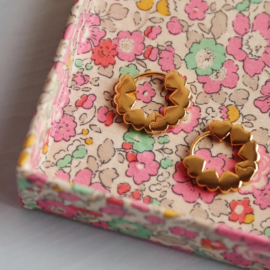LULU Copenhagen Heart Hoops Paire Hoops Gold Plated