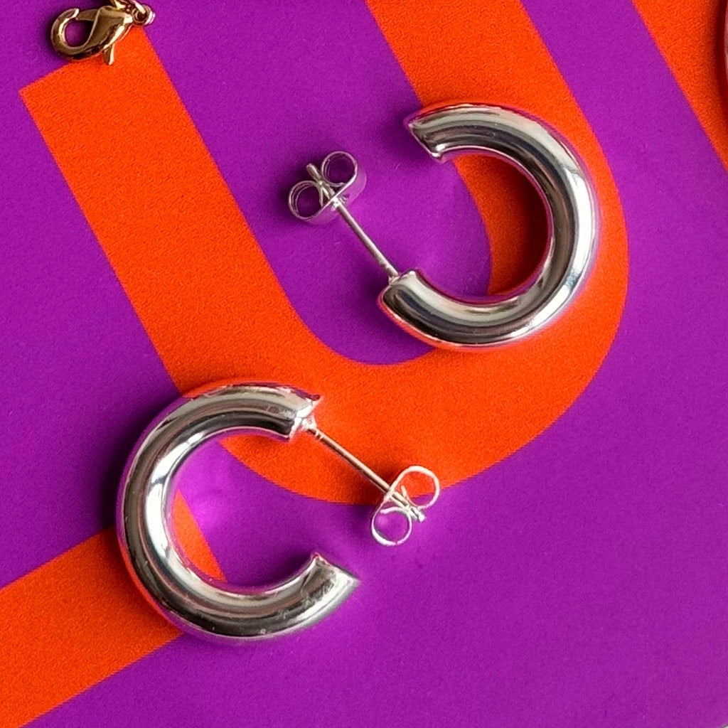 LULU Copenhagen Non Hoops Chunky Small paire brillant Hoops Silver Plated
