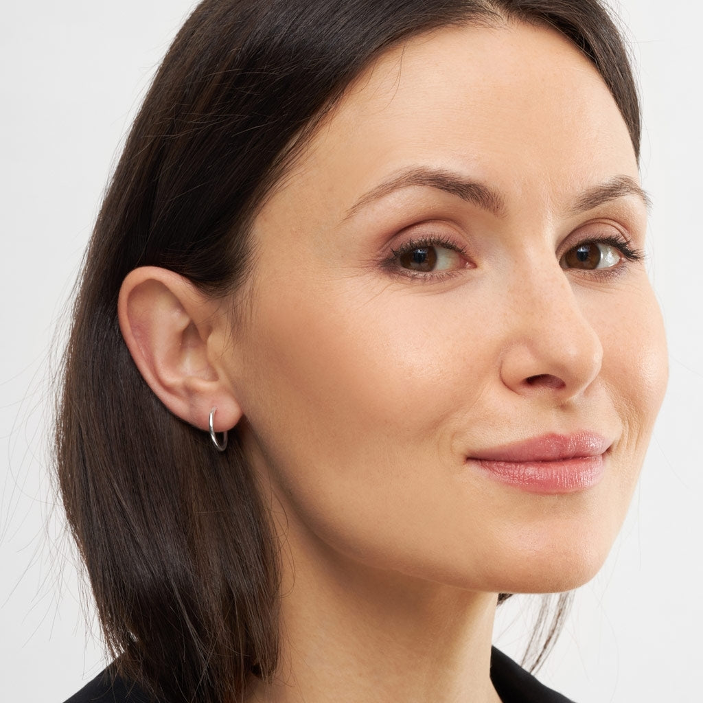 LULU Copenhagen Non Hoops Small paire brillant Hoops Silver Plated