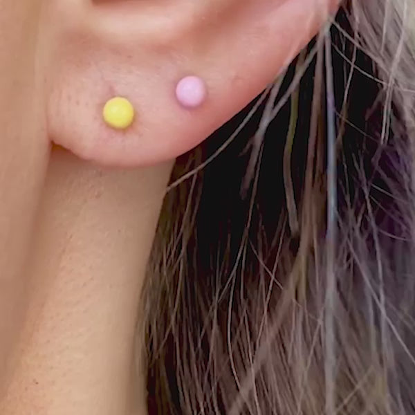 LULU Copenhagen Color Ball boucle d'oreille 1 pièce Ear stud, 1 pcs Orange - Video preview