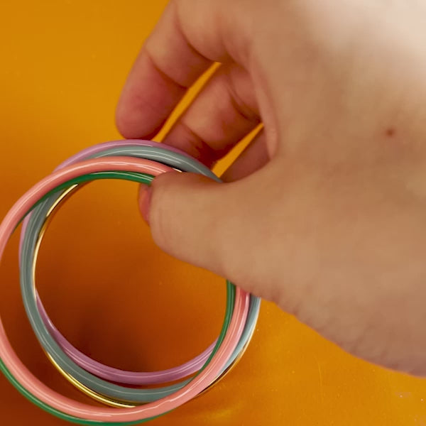 LULU Copenhagen Color Bangle Bracelets Passion Red - Video preview