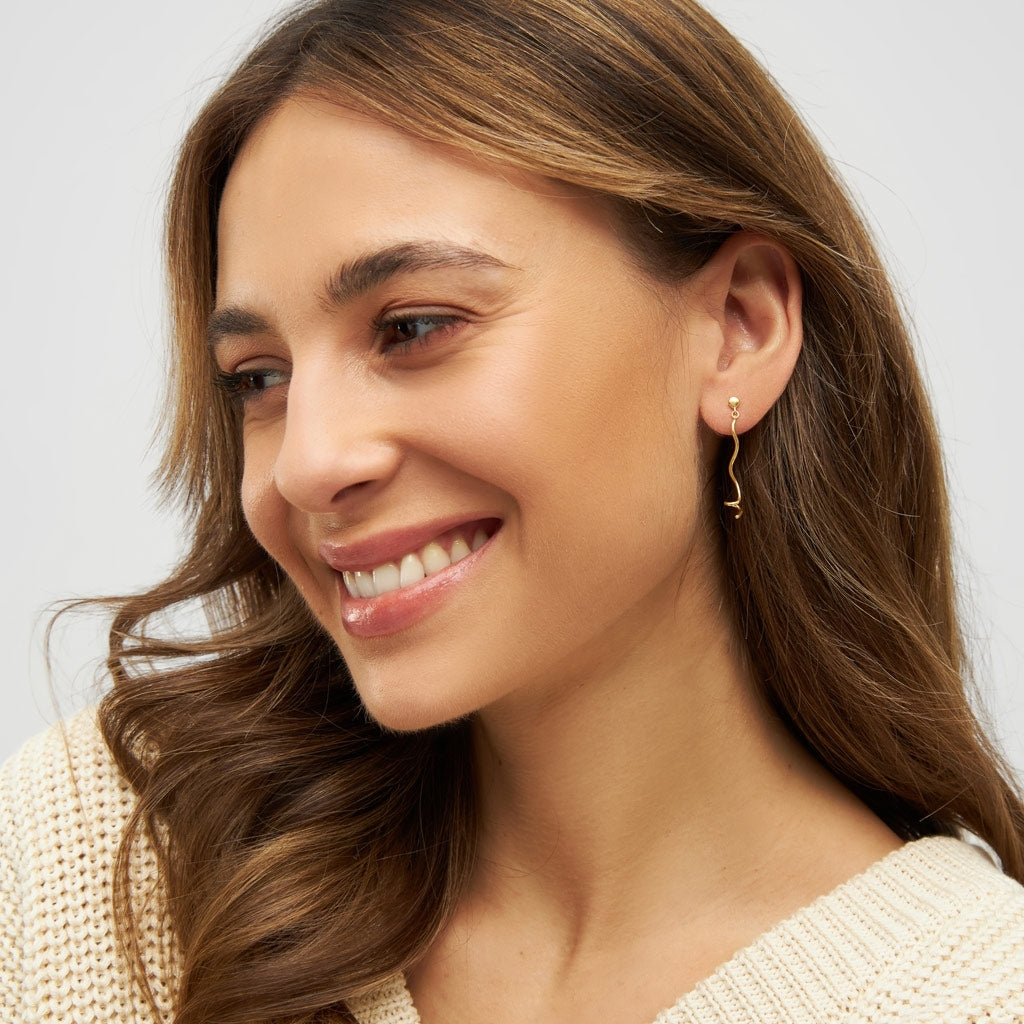LULU Copenhagen Topping Short Swirl boucle d'oreille 1 pièce Ear stud, 1 pcs Gold Plated