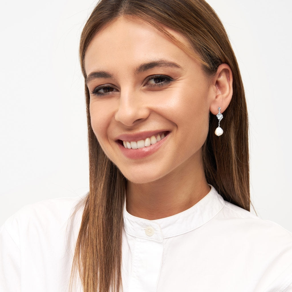 LULU Copenhagen Boheme Pearl boucle d'oreille 1 pièce Ear stud, 1 pcs Silver Plated