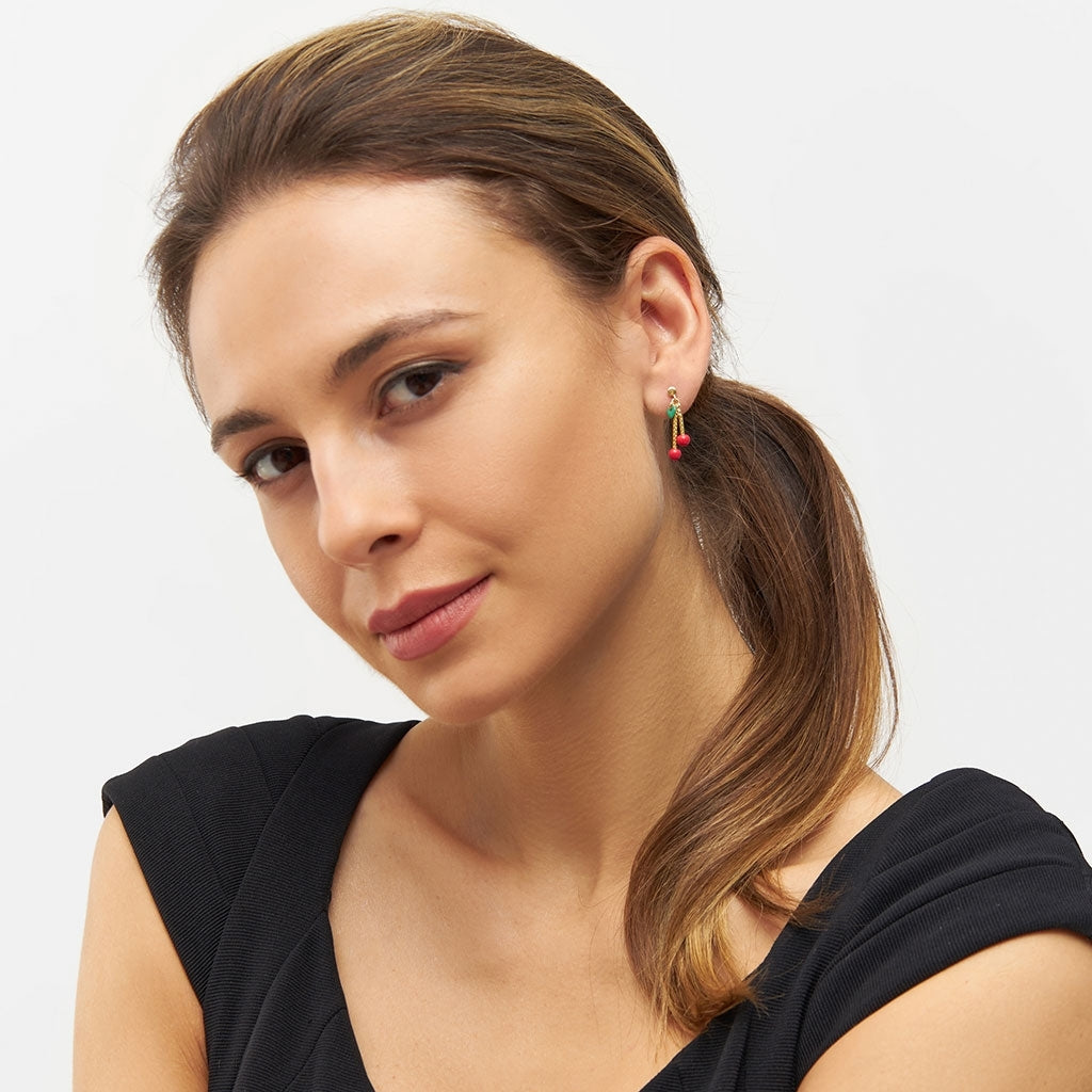 LULU Copenhagen Cherry boucle d'oreille 1 pièce Ear stud, 1 pcs Ruby Red