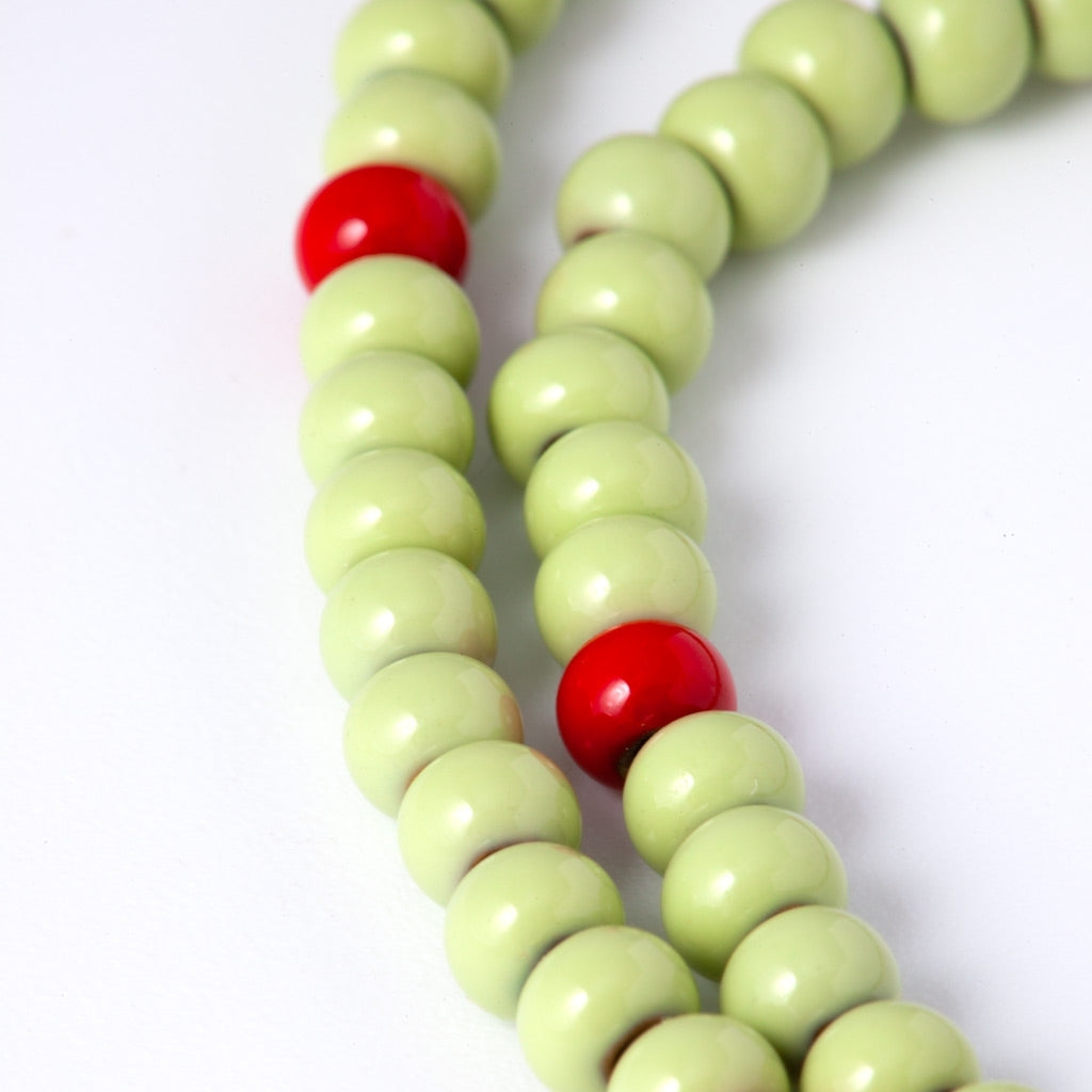 LULU Copenhagen Color Ball Collier court Necklaces Silk Light Green/Passion Red