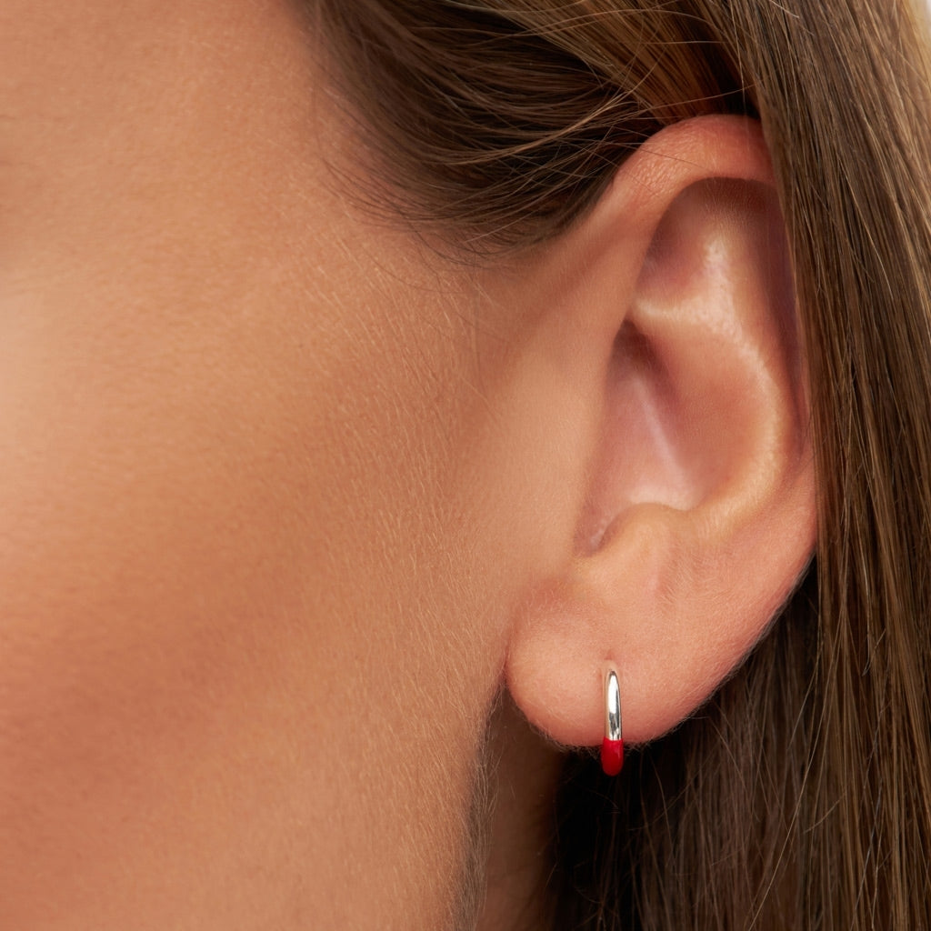 LULU Copenhagen Color Hoop Half Dip boucle d'oreille 1 pièce plaqué argent Hoops Passion Red