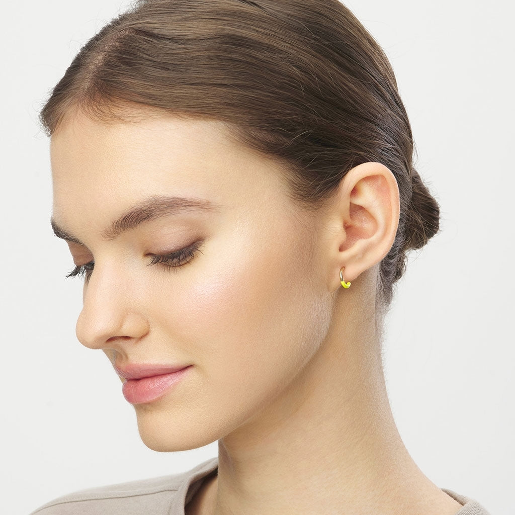 LULU Copenhagen Color Hoop Half Dip boucle d'oreille 1 pièce plaqué or Hoops Wild Lime