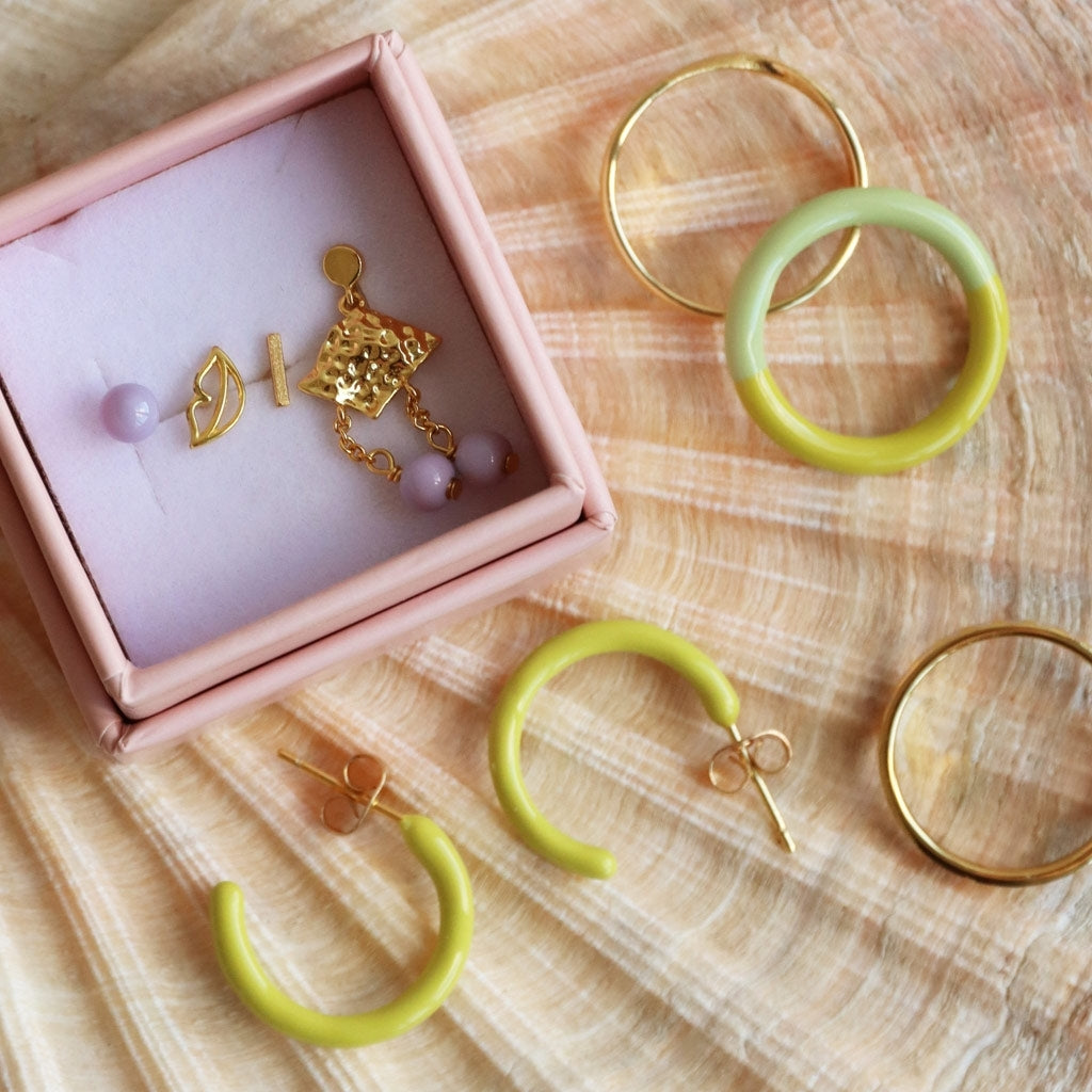 LULU Copenhagen Color Hoops Medium paires Hoops Lime