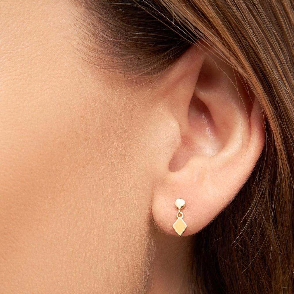 LULU Copenhagen Confetti Dangling boucle d'oreille 1 pièce plaqué or Ear stud, 1 pcs Marigold