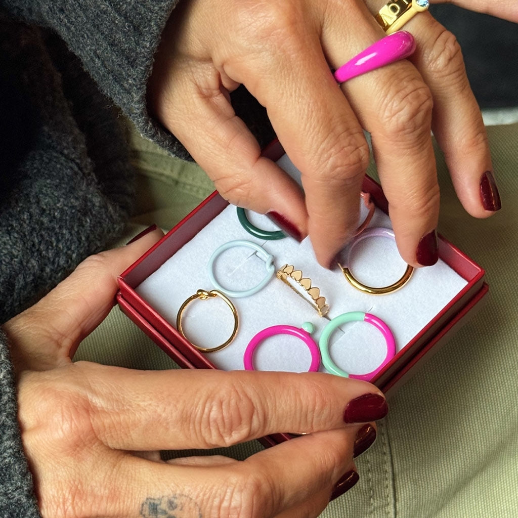 LULU Copenhagen Connected Hearts Anneau Rings Buttercream