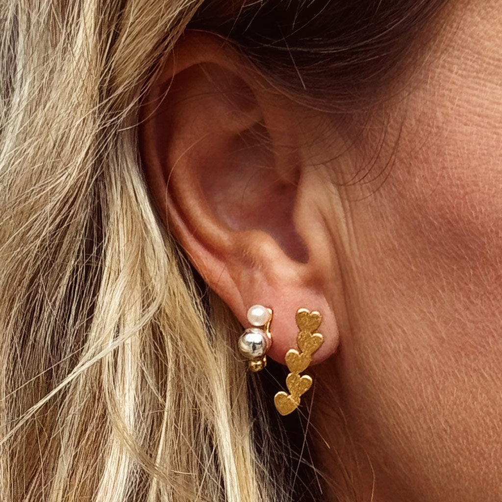 LULU Copenhagen Connected Hearts boucle d'oreille 1 pièce Ear stud, 1 pcs Gold Plated