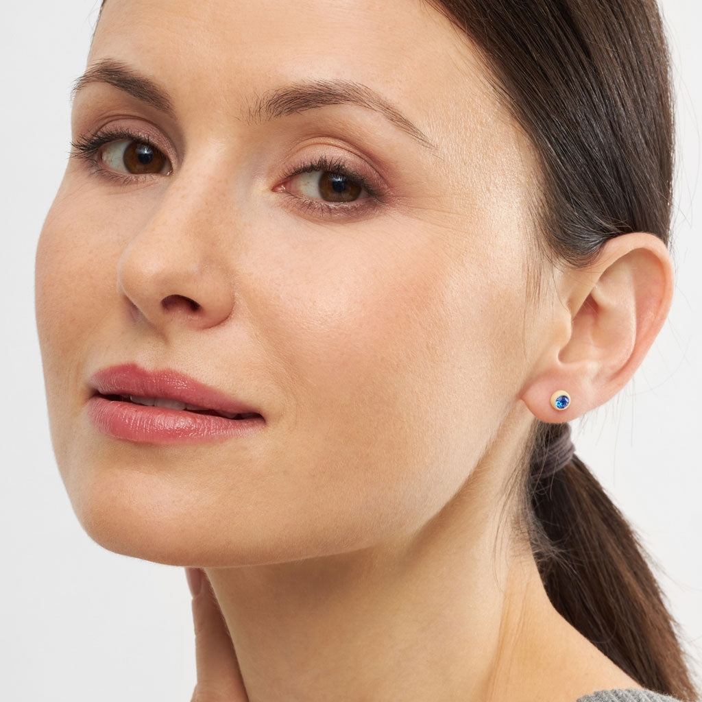 LULU Copenhagen Gala Crystal Round boucle d'oreille 1 pièce Ear stud, 1 pcs Sapphire/Soft Yellow