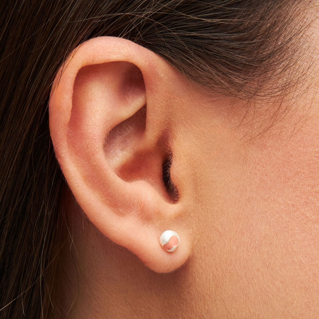 LULU Copenhagen Magic Stone boucle d'oreille 1 pièce plaqué argent Ear stud, 1 pcs Burnt Coral