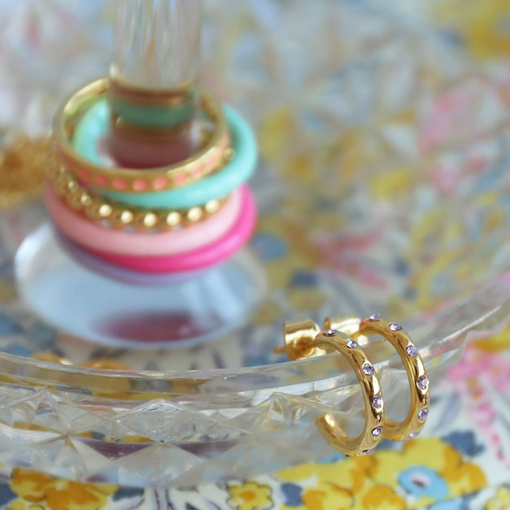 LULU Copenhagen OMG Hoops Small paire plaqué or Hoops Violet