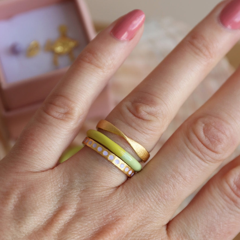 LULU Copenhagen Pattern Ring plaqué or Rings Wild Lime
