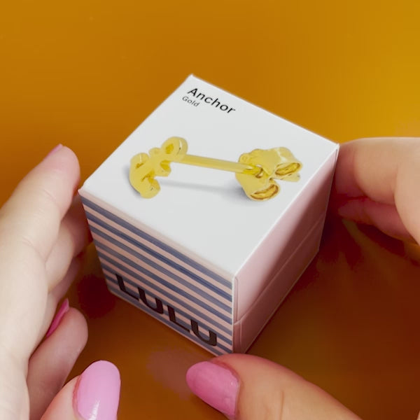LULU Copenhagen Anchor boucle d'oreille 1 pièce Ear stud, 1 pcs Gold Plated - Video preview