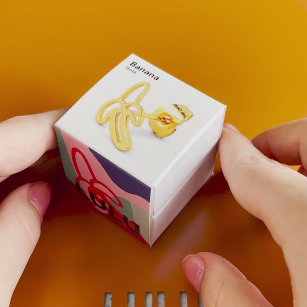 LULU Copenhagen Banana 1 pièce Ear stud, 1 pcs Silver Plated - Video preview