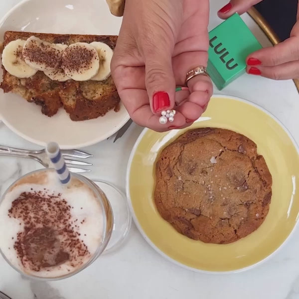 LULU Copenhagen Bouquet Green Yellow boucle d'oreille 1 pièce Ear stud, 1 pcs Gold Plated - Video preview